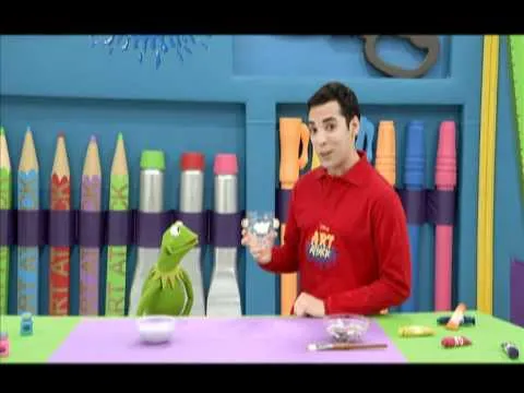Manualidades con materiales reciclables de Art Attack de Disney ... Manualidades con materiales reciclables de Art Attack de Disney ...