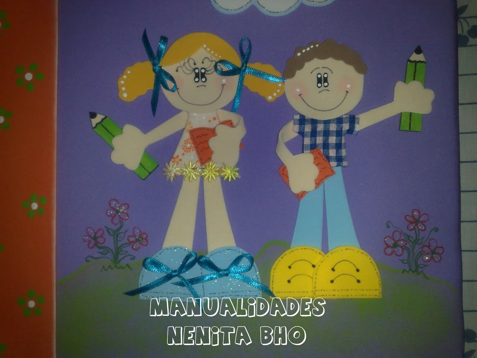 Manualidades Nenita Bho: Portafolios o folder forrado en foami Manualidades Nenita Bho: Portafolios o folder forrado en foami