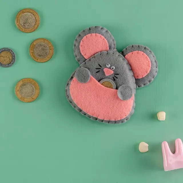 Manualidades para niños: Ratón de los dientes hecho con fieltro Manualidades para niños: Ratón de los dientes hecho con fieltro