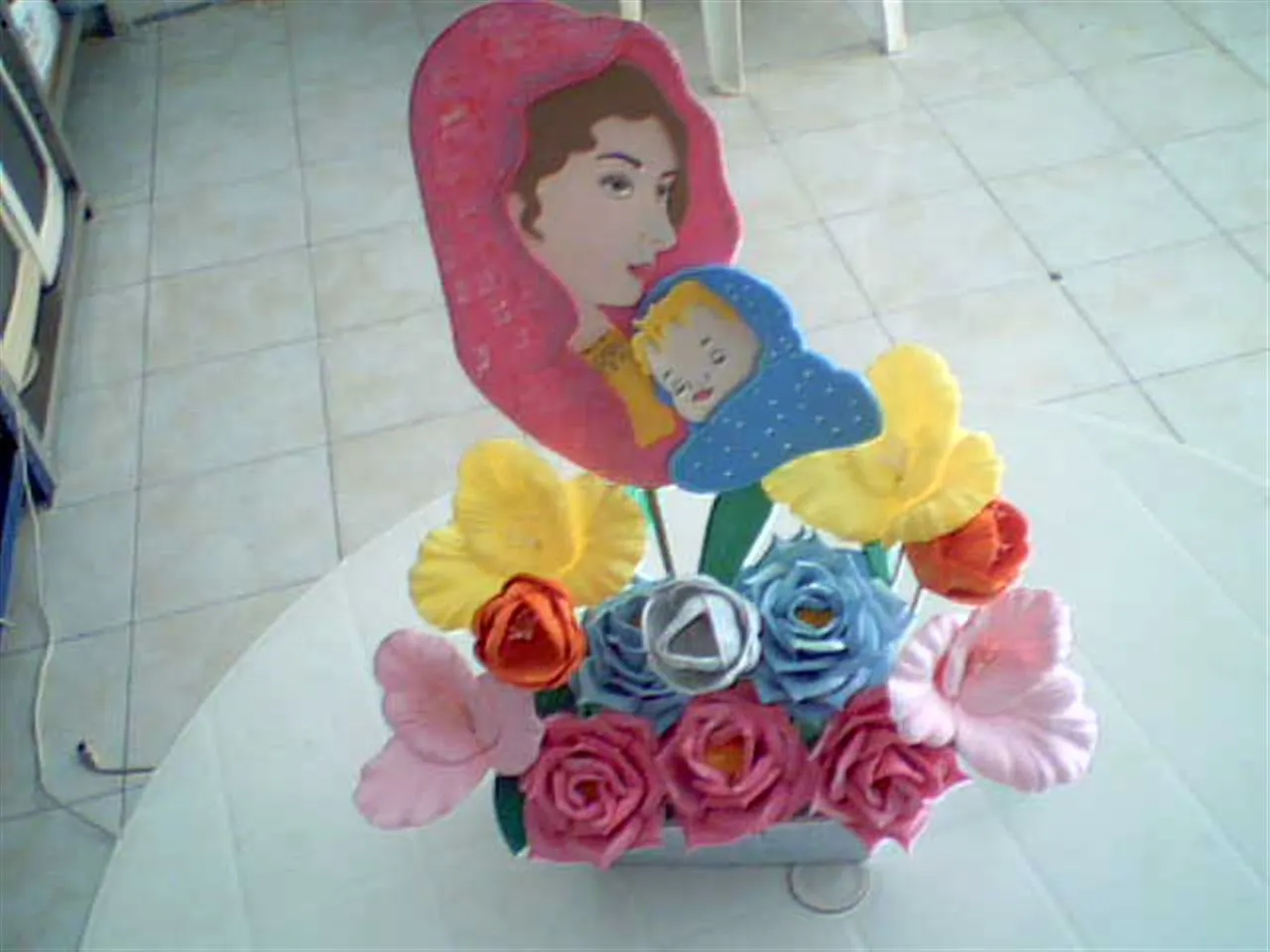 MANUALIDADES DE PREESCOLAR: Recuerdo 10 de Mayo MANUALIDADES DE PREESCOLAR: Recuerdo 10 de Mayo