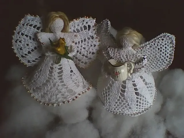 Manualidades y algo de psicología: ANGELES TEJIDOS A CROCHET