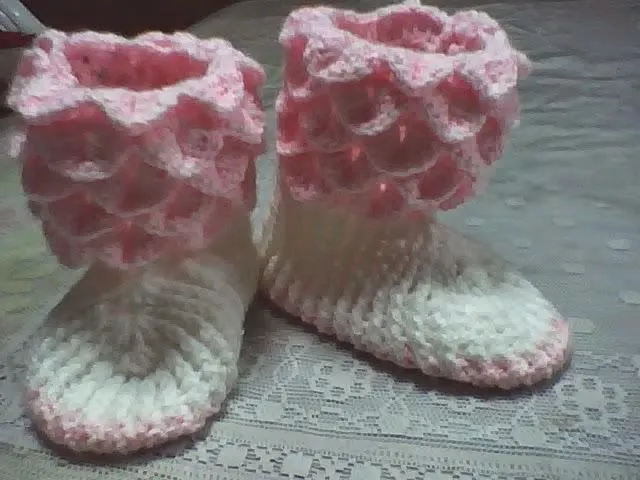 Manualidades y algo de psicología: Gorro y botas para el frío ... Manualidades y algo de psicología: Gorro y botas para el frío ...