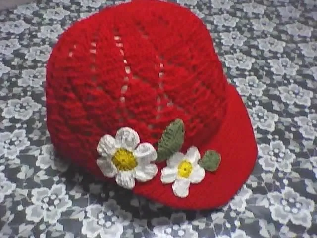Manualidades y algo de psicología: Gorro con margaritas para niña ... Manualidades y algo de psicología: Gorro con margaritas para niña ...