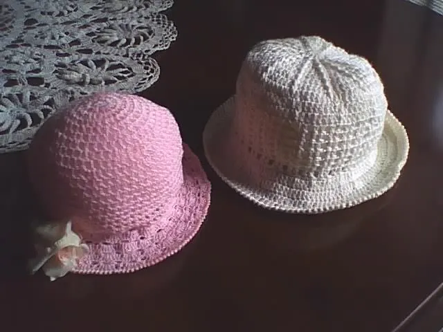 Manualidades y algo de psicología: Sombreros tejidos a crochet ... Manualidades y algo de psicología: Sombreros tejidos a crochet ...