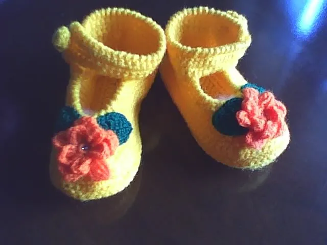 Manualidades y algo de psicología: Zapatos tejidos a crochet para ... Manualidades y algo de psicología: Zapatos tejidos a crochet para ...