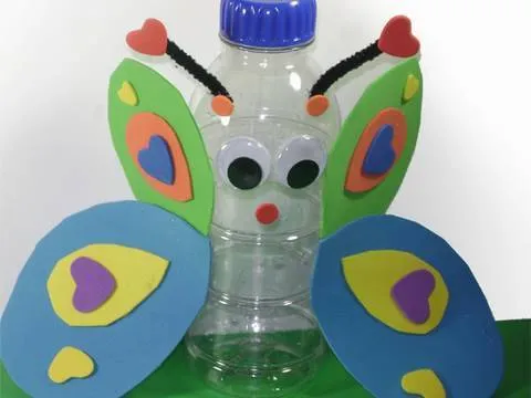 Manualidades con Reciclados: Mariposa con botella reciclada - YouTube