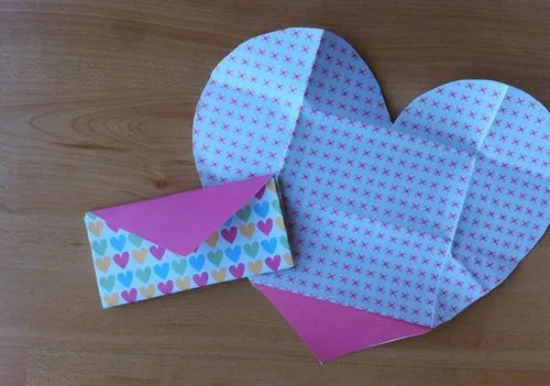 Manualidades: Tarjeta casera para el día de los enamorados