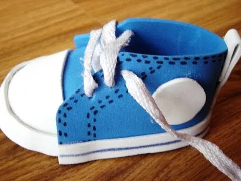 Moldes para hacer zapatito de foami deportivos - Imagui