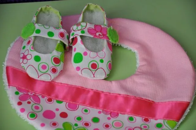 Zapatos para bebe | Aprender manualidades es facilisimo.com Zapatos para bebe | Aprender manualidades es facilisimo.com