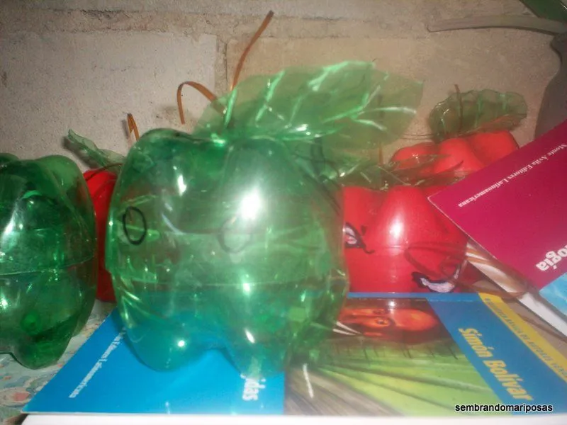 SEMBRANDO MARIPOSAS: MANZANA