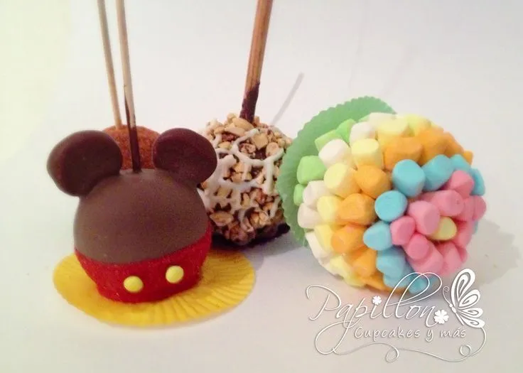 Manzanas decoradas con bonbon, chile, chocolate y caramelo ... Manzanas decoradas con bonbon, chile, chocolate y caramelo ...