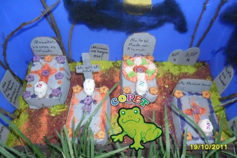 Maqueta con reciclado para el Día de Muertos | COPET en Línea Maqueta con reciclado para el Día de Muertos | COPET en Línea