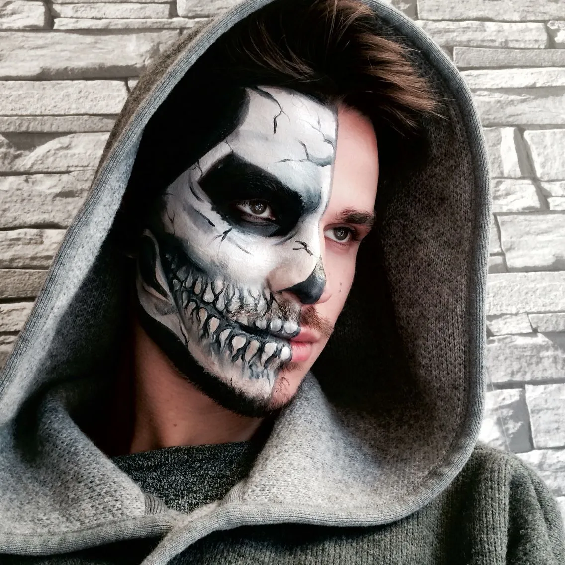 Maquillage dark skull homme | Maquillaje halloween hombre, Maquillaje  halloween parejas, Maquillaje catrin hombre