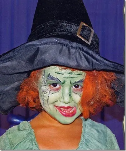 Como se hace un maquillaje de bruja verde para niña - Nos disfrazamos