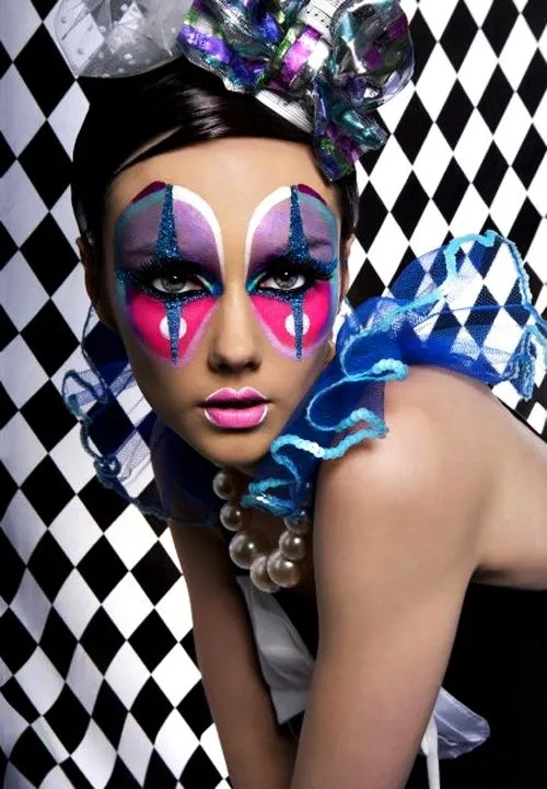 Maquillaje de Carnaval (última hora) - Cocktail de mariposas Maquillaje de Carnaval (última hora) - Cocktail de mariposas