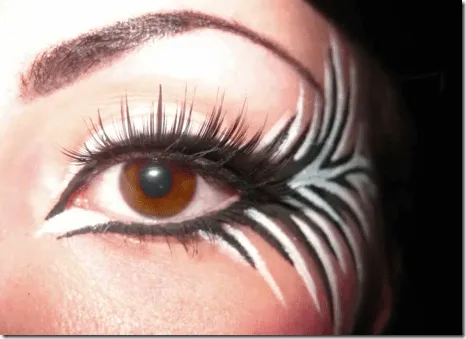 Maquillaje de cebra en la cara - Disfraz casero Maquillaje de cebra en la cara - Disfraz casero