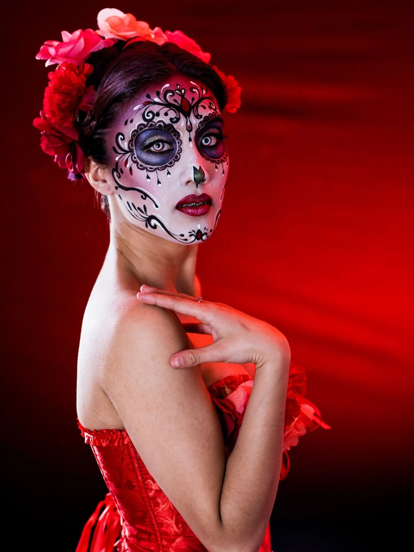 Maquillaje Para Halloween: Catrina Moderna Y Terrorífica Maquillaje Para Halloween: Catrina Moderna Y Terrorífica