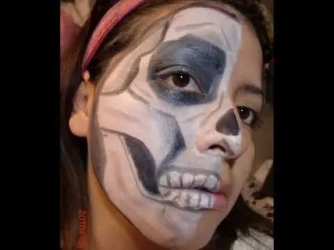 MAQUILLAJE PARA HALLOWEEN ,DOS CARAS!!(2010) - YouTube MAQUILLAJE PARA HALLOWEEN ,DOS CARAS!!(2010) - YouTube