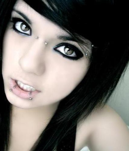 El maquillaje ideal para el estilo Emo - MaquillajeRossa