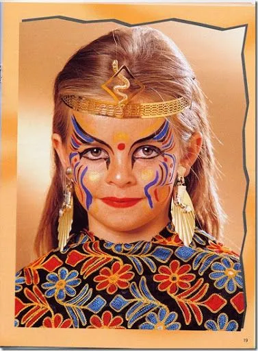 Como hacer un maquillaje infantil de Cleopatra | Trato o truco Como hacer un maquillaje infantil de Cleopatra | Trato o truco