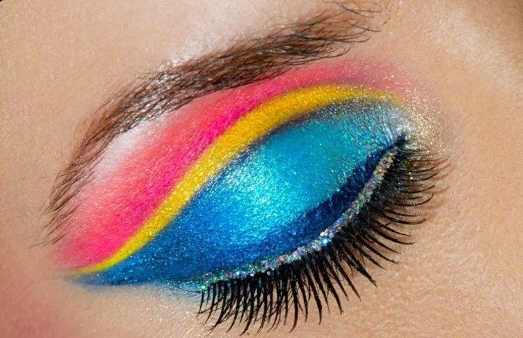 Maquillaje de ojos - 50 propuestas de cara al verano. Maquillaje de ojos - 50 propuestas de cara al verano.