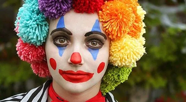 Cómo hacer un maquillaje de payaso | Handspire Cómo hacer un maquillaje de payaso | Handspire