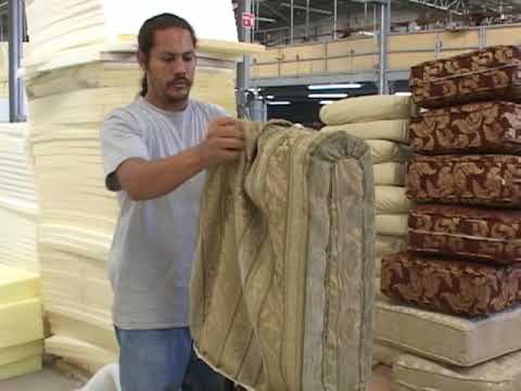 MAQUINA PARA COMPRIMIR COJINES SOLIDOS (COJINERA) - YouTube