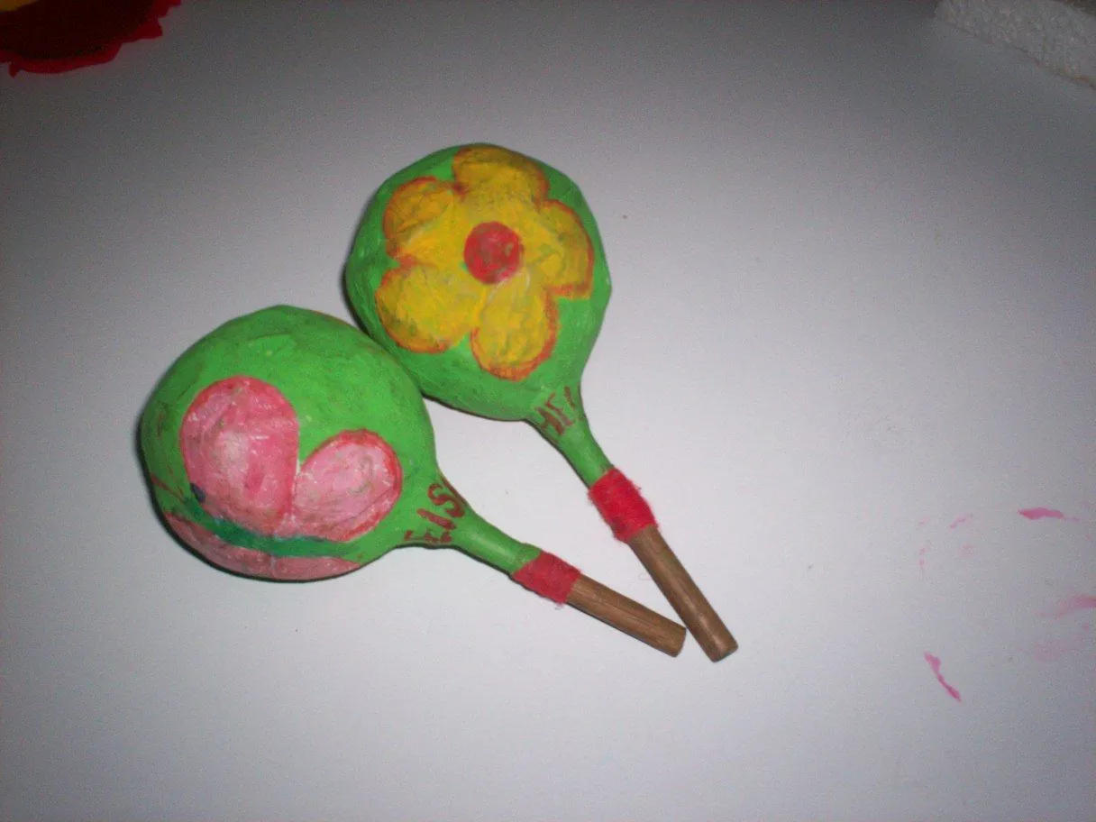 Maracas en foami - Imagui