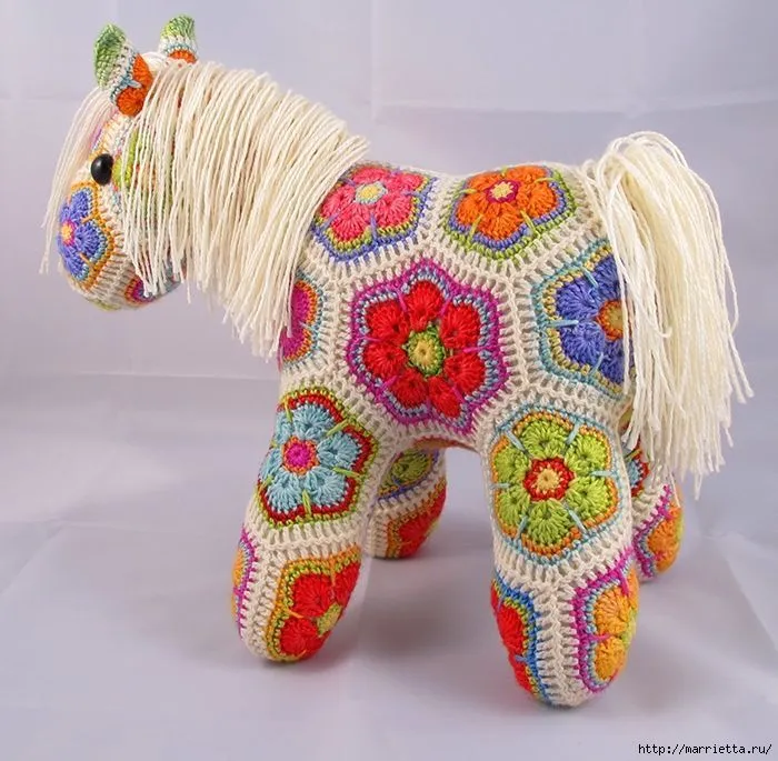 Maravilloso caballo fragmento africana Flor (2) (700x685, 385Kb ...