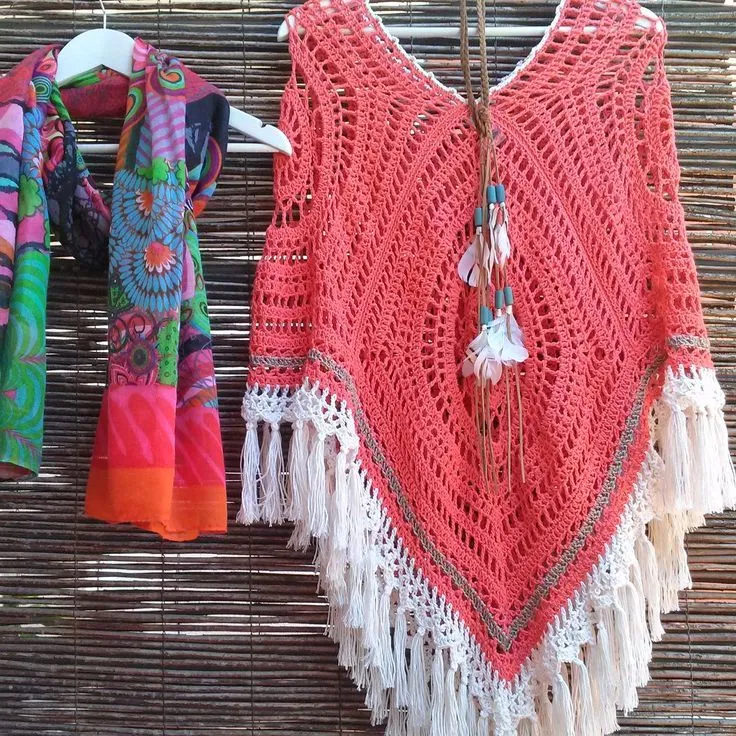 María Cielo: Ponchos tejidos crochet y dos agujas María Cielo: Ponchos tejidos crochet y dos agujas