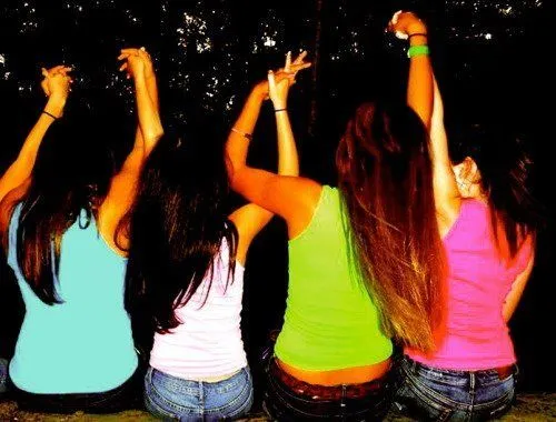 Maria♥ - leidylombo: Amigas: Son las que hacen que tu... Maria♥ - leidylombo: Amigas: Son las que hacen que tu...