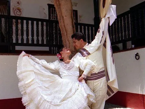 MARINERA pasión del Peru, baile peruano, folklore Perú música ...