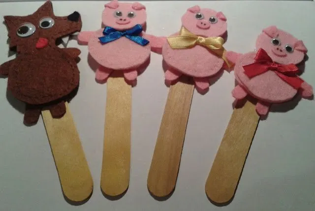 Marionetas Los tres cerditos y el lobo by La Maryeta | Contes ... Marionetas Los tres cerditos y el lobo by La Maryeta | Contes ...