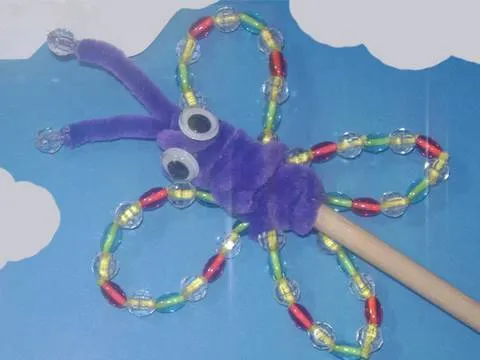 Mariposa de colores en una varita para jugar en el Jardin - YouTube Mariposa de colores en una varita para jugar en el Jardin - YouTube