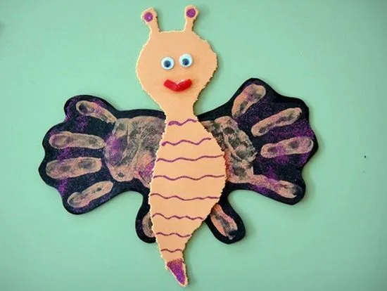 Mariposa con Goma Eva y Pintura de Dedos | Manualidades Infantiles Mariposa con Goma Eva y Pintura de Dedos | Manualidades Infantiles