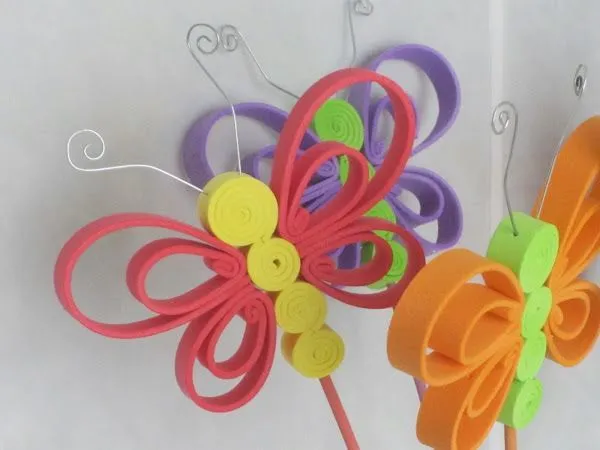 Mariposas de goma eva | Aprender manualidades es facilisimo.com ... Mariposas de goma eva | Aprender manualidades es facilisimo.com ...