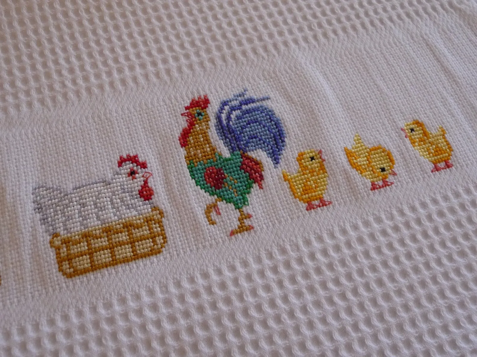 Marta's crafts: Pollos, gallos y gallinas - Chickens, cockerels and hens Marta's crafts: Pollos, gallos y gallinas - Chickens, cockerels and hens