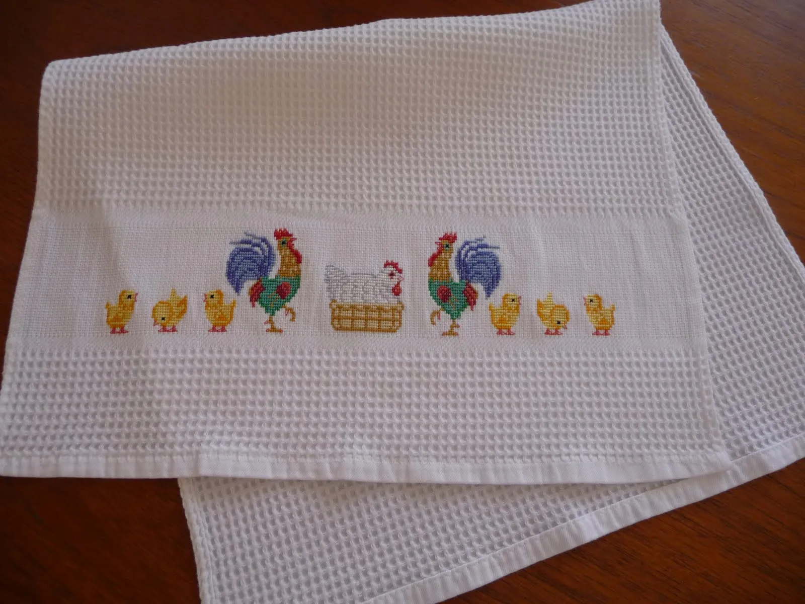 Marta's crafts: Pollos, gallos y gallinas - Chickens, cockerels and hens Marta's crafts: Pollos, gallos y gallinas - Chickens, cockerels and hens