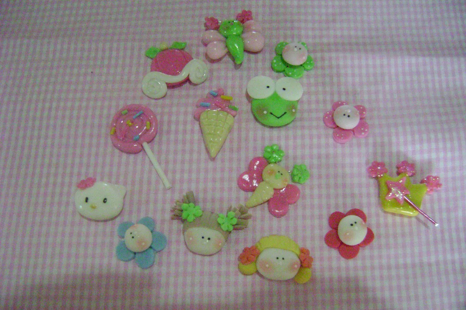 Masa Flexible y algo mas: Apliques miniaturas en masa flexible Masa Flexible y algo mas: Apliques miniaturas en masa flexible