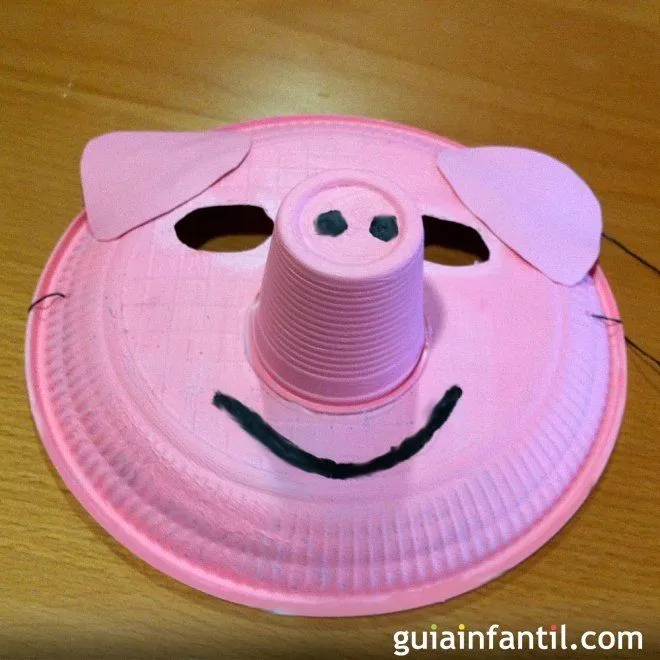 Máscara de cerdito con plato de papel. Manualidades de Carnaval Máscara de cerdito con plato de papel. Manualidades de Carnaval