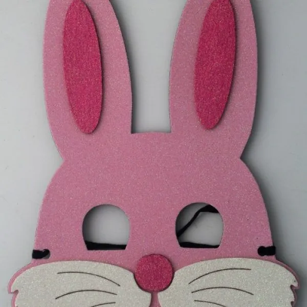 La máscara de conejo preferida en la celebración de la Pascua - fiesta2323.over-blog.com La máscara de conejo preferida en la celebración de la Pascua - fiesta2323.over-blog.com