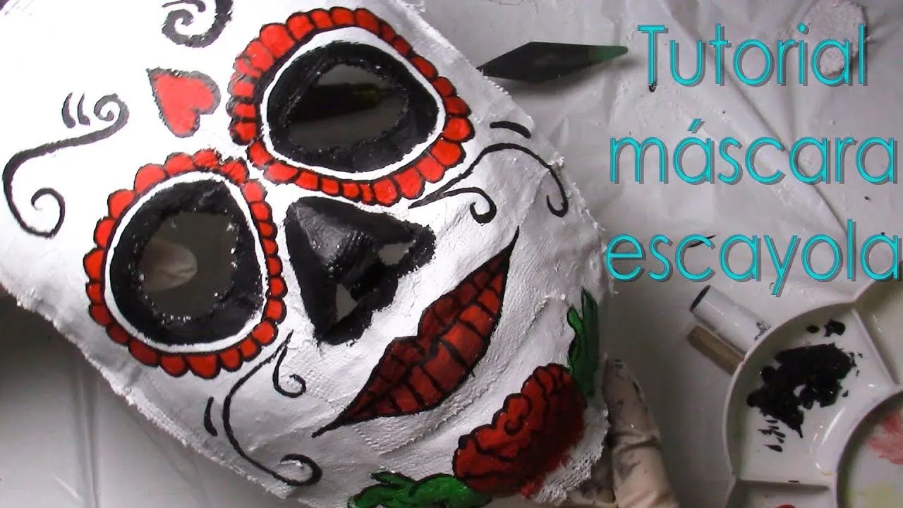 Haciendo una máscara de escayola con una invitada especial - DIY Tutorial - YouTube Haciendo una máscara de escayola con una invitada especial - DIY Tutorial - YouTube