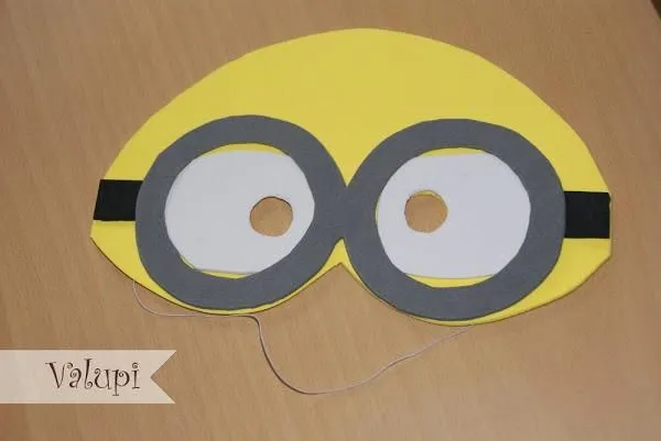 Gorros de minions goma eva - Imagui