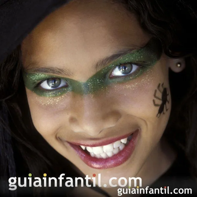 Máscara de maquillaje de bruja para halloween - Maquillaje de ... Máscara de maquillaje de bruja para halloween - Maquillaje de ...
