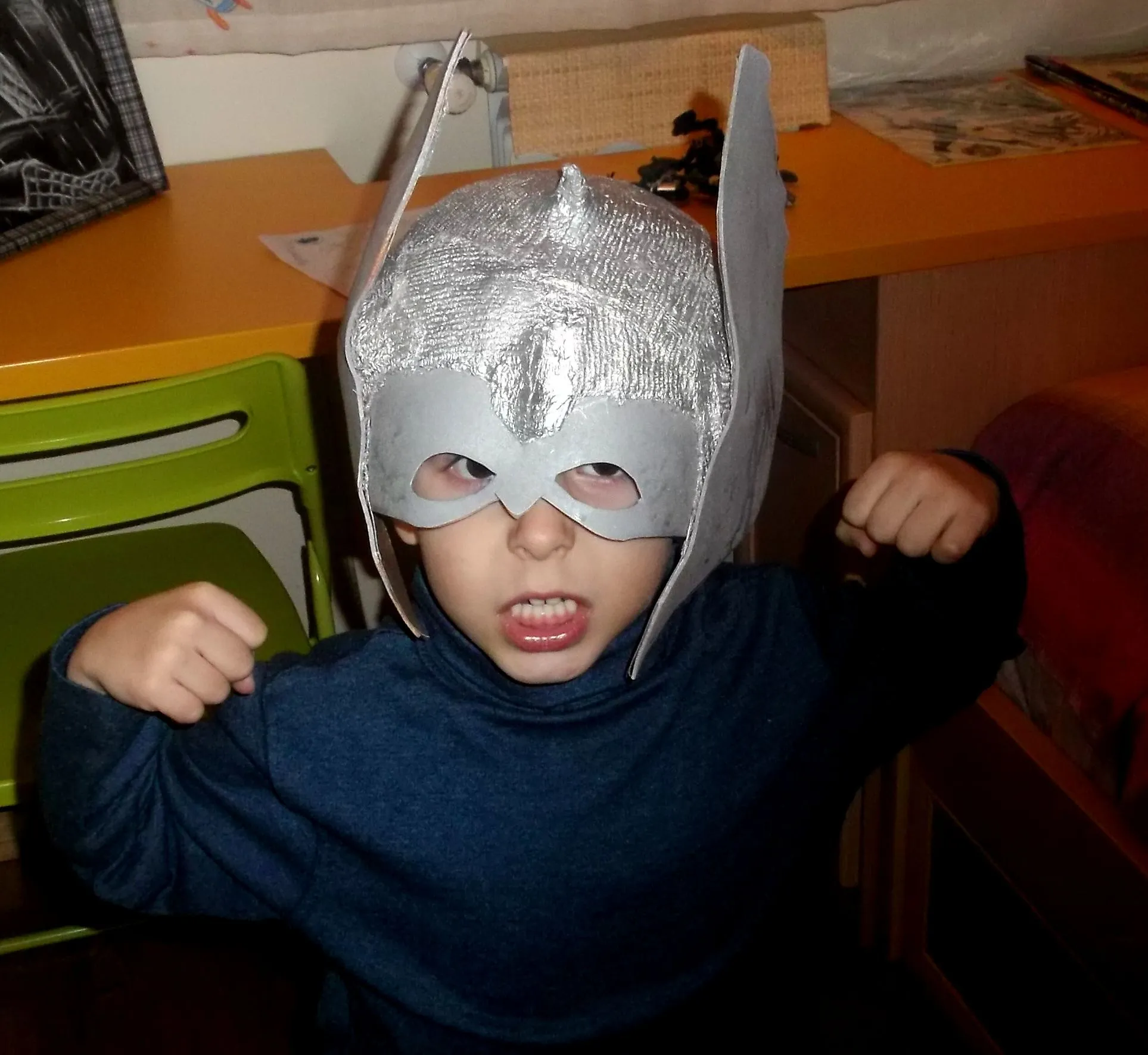 Mascara de Thor para carnaval – EL ESTUDIO DE CRIS Mascara de Thor para carnaval – EL ESTUDIO DE CRIS