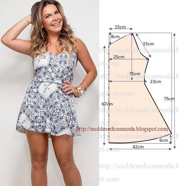 Materiales gráficos Gaby: Varios moldes de ropa femenina