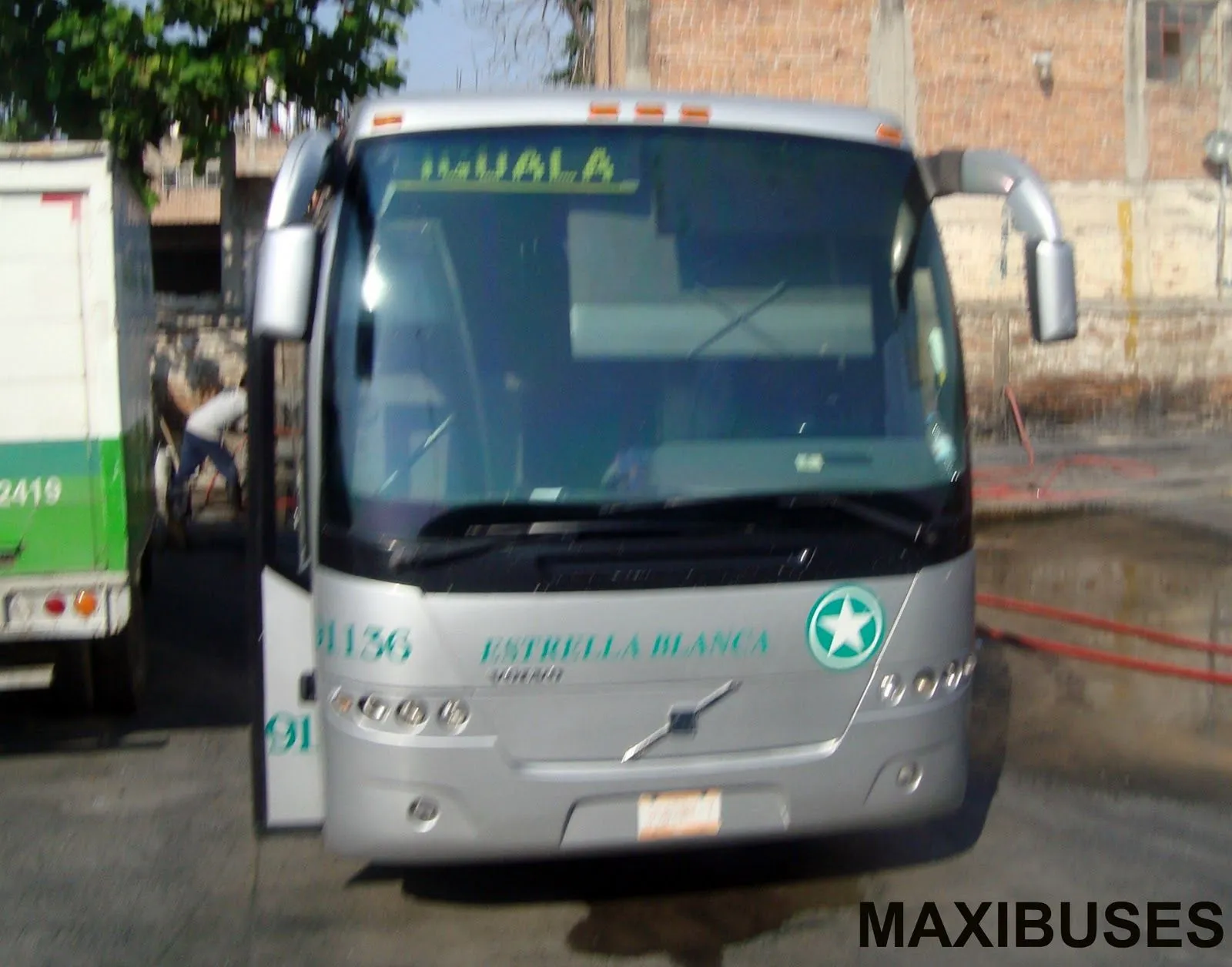 MAXIBUSES: AUTOBUSES ESTRELLA BLANCA