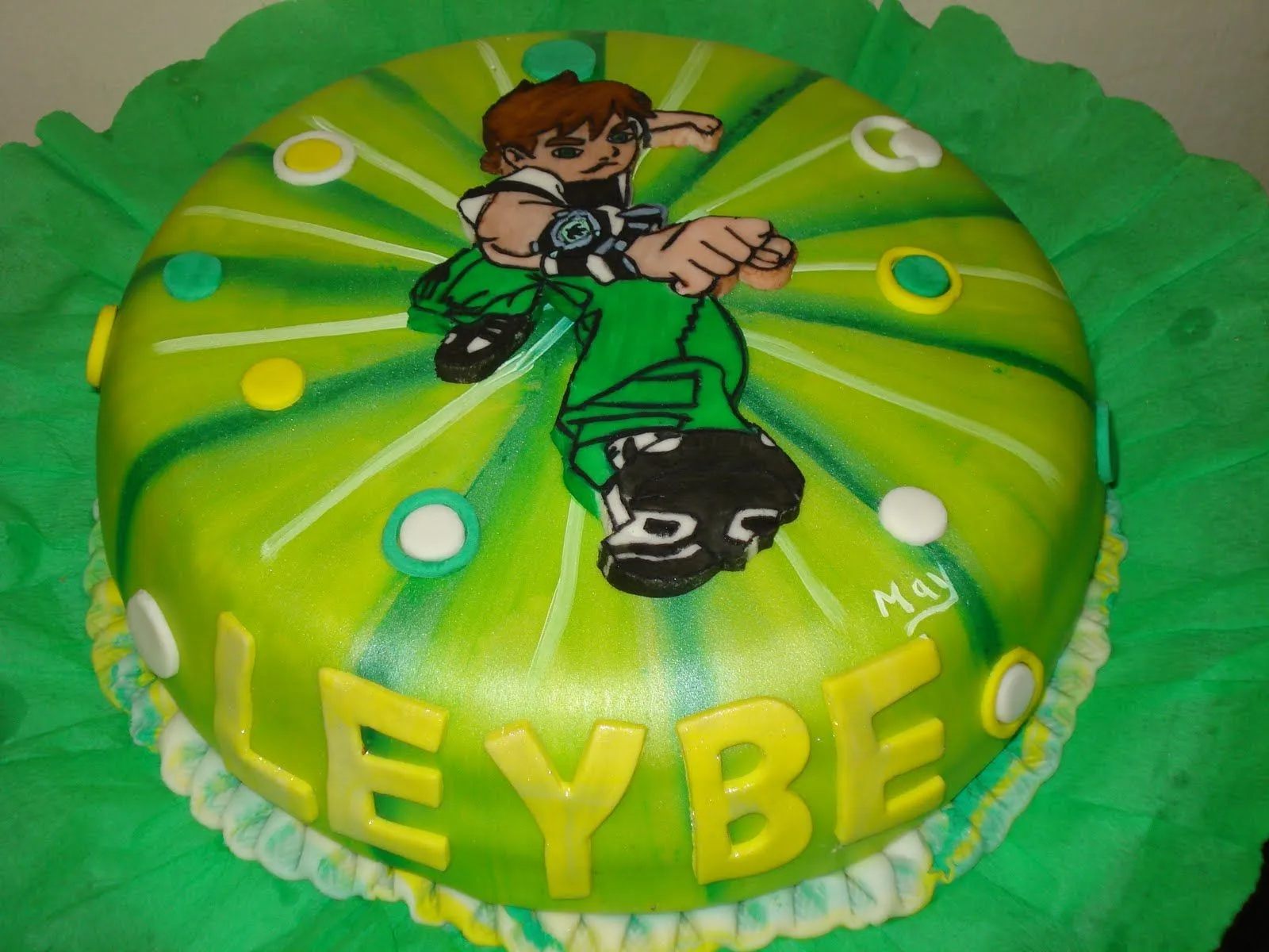 May y Sus Creaciones: TORTA Y GELATINA DE BEN 10 May y Sus Creaciones: TORTA Y GELATINA DE BEN 10