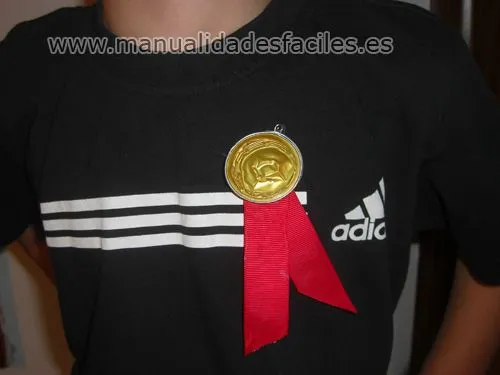 Medalla cápsula nespresso | Manualidades faciles Medalla cápsula nespresso | Manualidades faciles