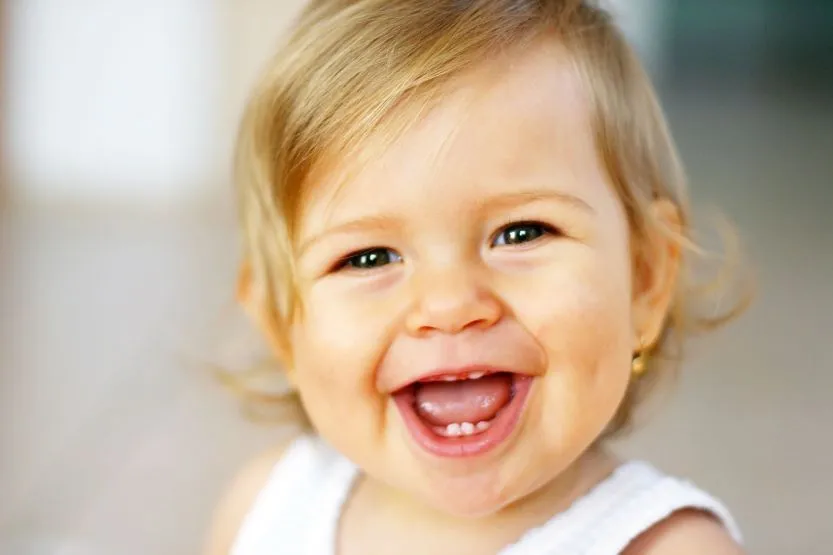 Caritas de niño feliz - Imagui